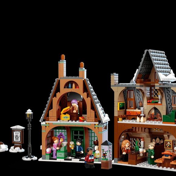 New Lego Harry Potter Hogsmeade Village Visit Retired Collectible Set 76388 - Picture 4 of 13